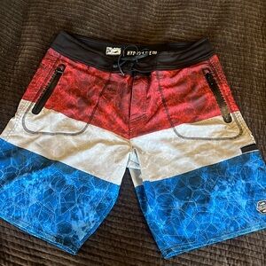Men’s pelagic hydro lite pro swim trunks